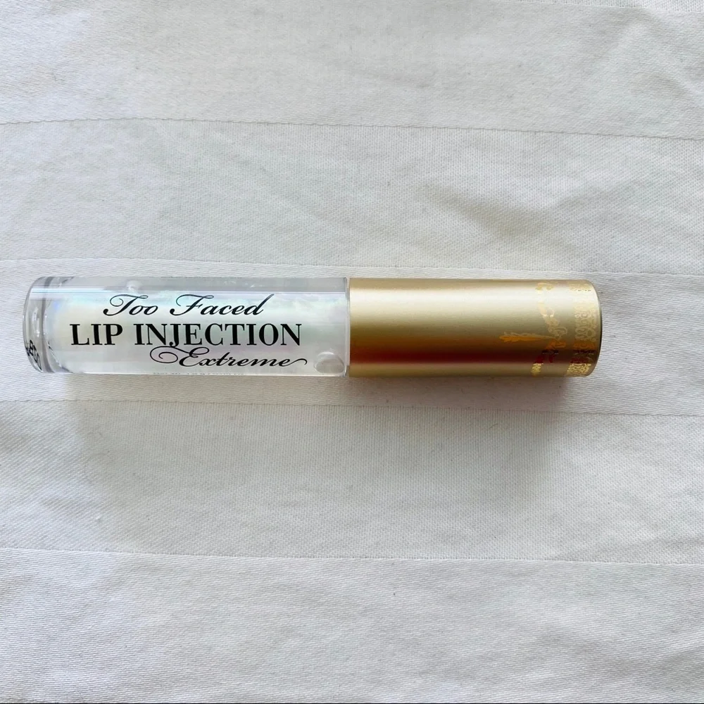Too Faced Lip Injection Extreme plumping lipgloss